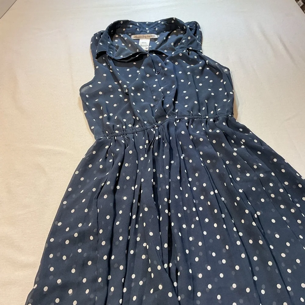 American Rag Navy and White Polka Dot overlay no slip - Picture 2 of 5